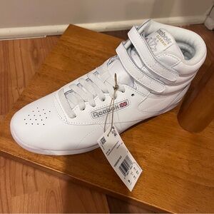 REEBOK - LEFT SHOE ONLY